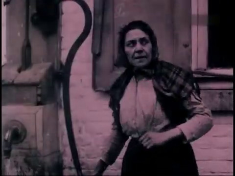 Madame Nadia Dangely dans le film belge sur la guerre de 14/18 La Belgique martyre (1919) de Charles Tutelier