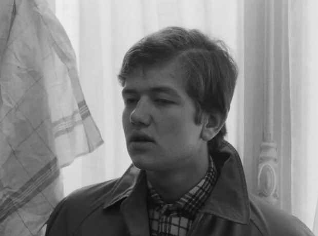 Michel Debord dans le film Masculin féminin (1966) de Jean-Luc Godard