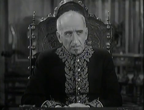 Leander de Cordova dans le film à épisodes américain Zorro's Fighting Legion (Zorro et ses légionnaires, 1939) de William Witney et John English Leander de Cordova dans le film à épisodes américain Zorro's Fighting Legion (Zorro et ses légionnaires, 1939) de William Witney et John English