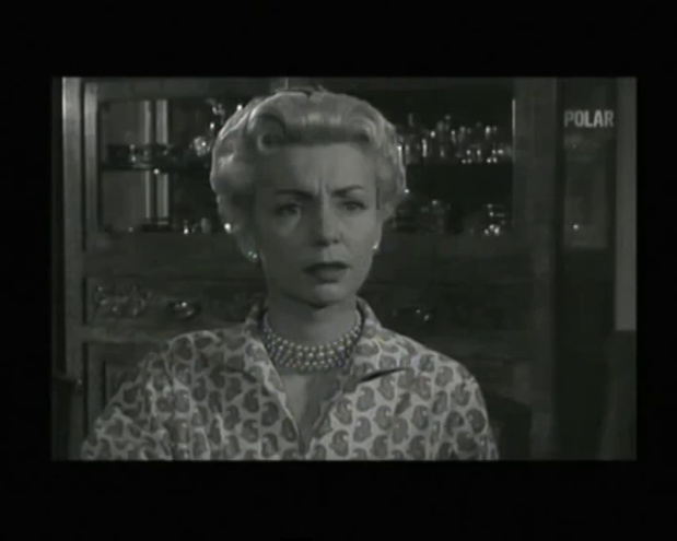 Elina Labourdette dans le film policier La nuit des suspectes (8 femmes en noir, 1960) de Victor Merenda