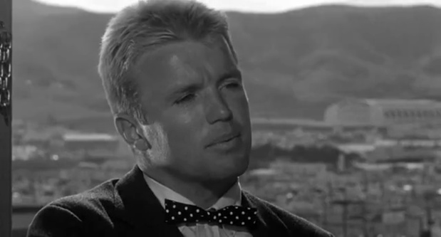 L'acteur Richard Jaeckel dans le film policier The Lineup (La ronde du crime, 1958) de Don Siegel