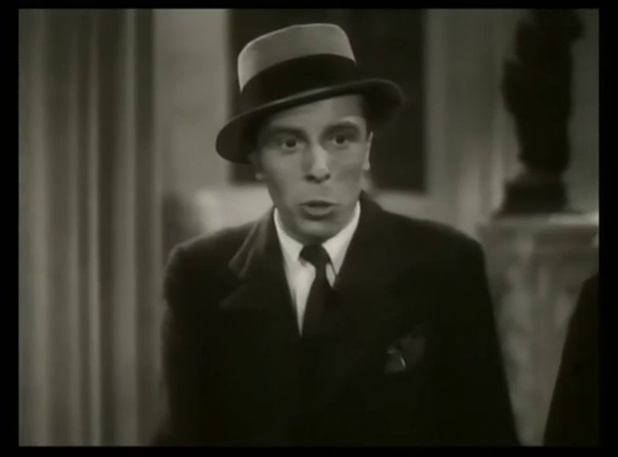 Jean Meyer dans le film policier Huit hommes dans un château (1942) de Richard Pottier