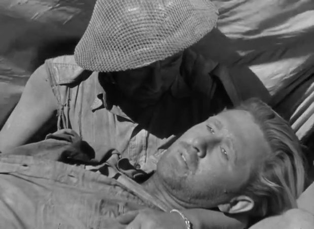 Lloyd Bridges dans le film de guerre Sahara (1943) de Zoltan Korda