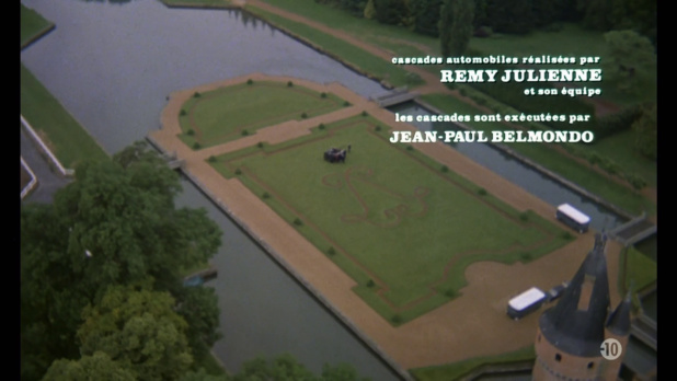 Générique du film Le professionnel (1981) de Georges Lautner