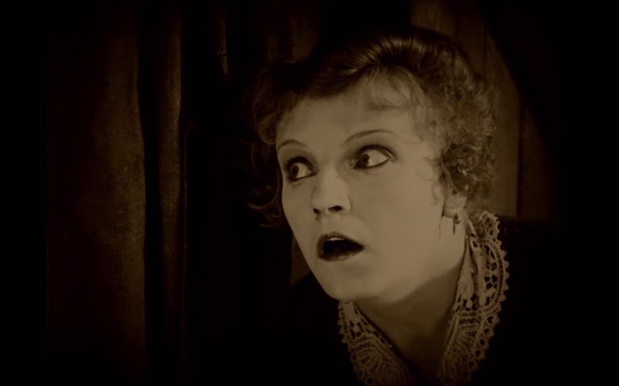 L'actrice Maly Delschaft dans le film muet Varieté (Variétés, 1925) de Ewald André Dupont