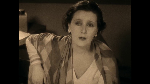 La comédienne Lil Dagover dans le film La grande passion (1928) d'André Hugon