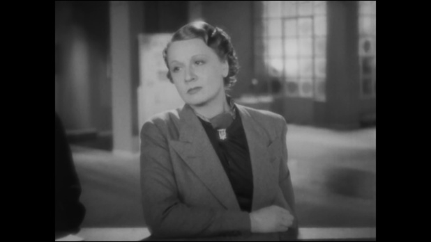 Valentine Tessier dans le film Club de femmes (1936) de Jacques Deval