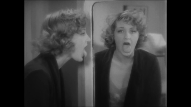 Betty Stockfeld dans la comédie dramatique Club de femmes (1936) de Jacques Deval