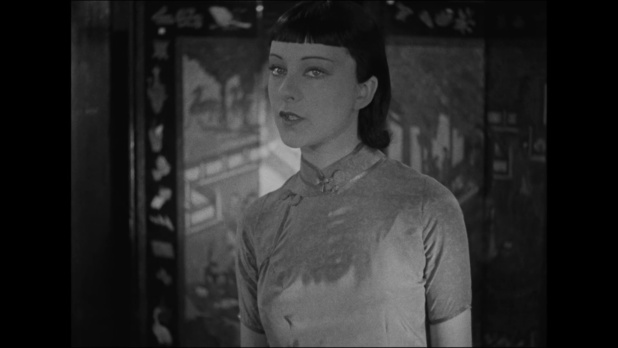 L'actrice Sylvia Bataille dans le film Forfaiture (1937) de Marcel L'Herbier