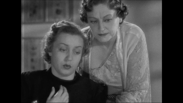 Lise Delamare et Eve Francis dans Forfaiture (1937) de Marcel L'Herbier