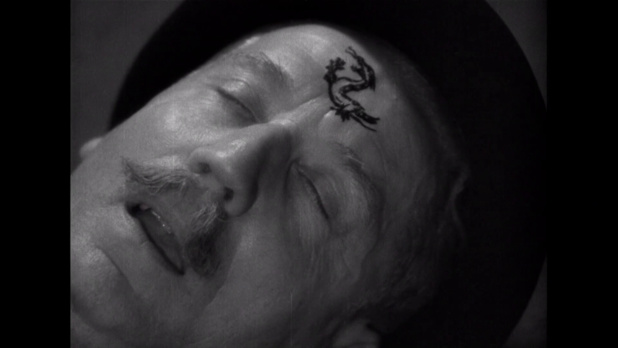 Lawrence Grant dans le film The mask of Fu Manchu (Le masque d'or, 1932) de Charles Brabin