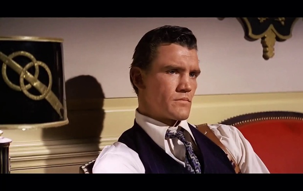 L'acteur David Canary dans le film américain The St. Valentine's Day Massacre (L'Affaire Al Capone, 1967) de Roger Corman