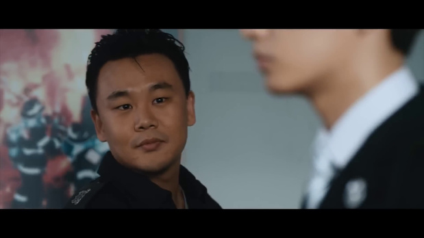 Un pompier dans le film catastrophe coréen The tower (2012) de Kim Ji-hoon