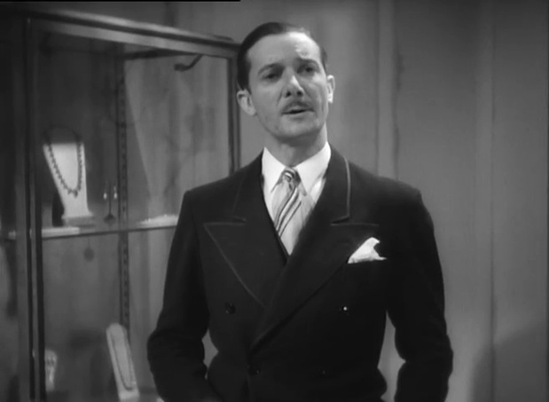 Louis Salou dans le film français Le bienfaiteur (1942) de Henry Decoin Louis Salou dans le film français Le bienfaiteur (1942) de Henry Decoin