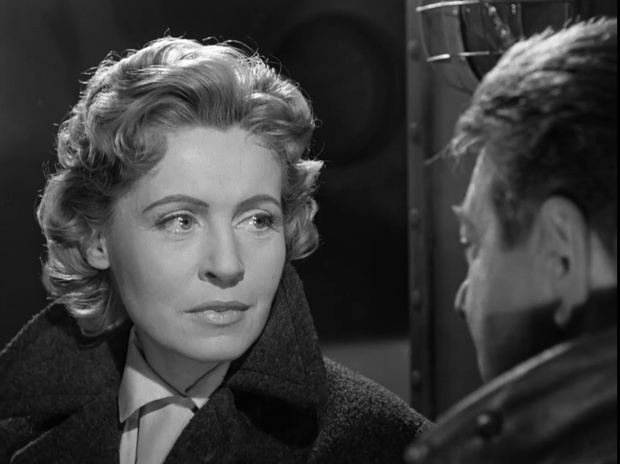 Monique Mélinand dans la comédie dramatique Le sang à la tête (1956) de Gilles Grangier Monique Mélinand dans la comédie dramatique Le sang à la tête (1956) de Gilles Grangier