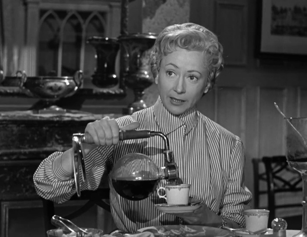 Renée Faure dans la comédie dramatique de moeurs Le sang à la tête (1956) de Gilles Grangier Renée Faure dans la comédie dramatique de moeurs Le sang à la tête (1956) de Gilles Grangier