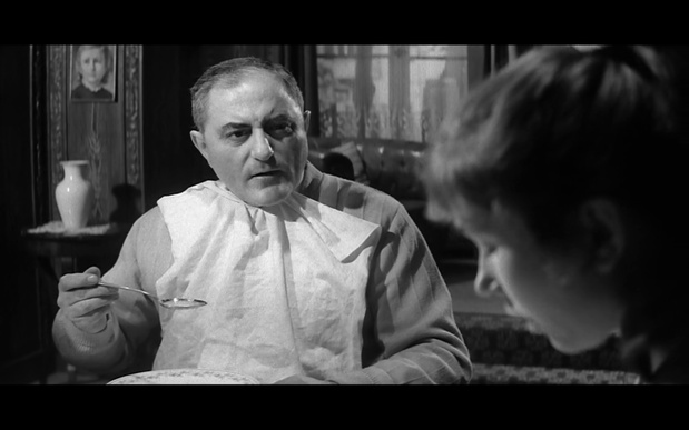 Martin Flörchinger dans le film est-allemand Der geteilte himmel (Le ciel partagé, 1964) de Konrad Wolf