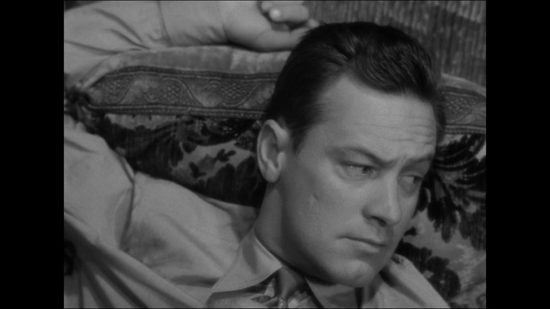 William Holden dans Sunset Boulevard (Boulevard du crépuscule, 1950) de Billy Wilder William Holden dans Sunset Boulevard (Boulevard du crépuscule, 1950) de Billy Wilder