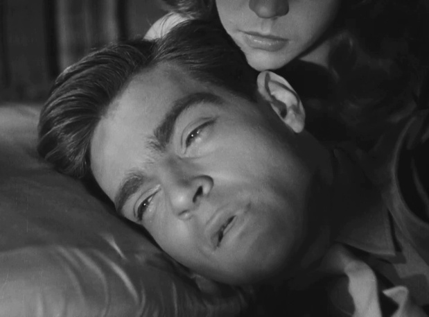 Gar Moore dans le film italien Paisà (Païsa, 1946) de Roberto Rossellini Gar Moore dans le film italien Paisà (Païsa, 1946) de Roberto Rossellini