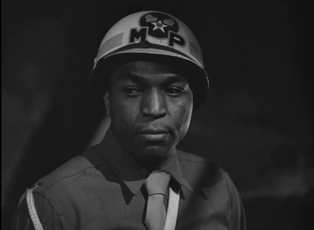 Dots Johnson dans le film de guerre italien Paisà (Païsa, 1946) de Roberto Rossellini