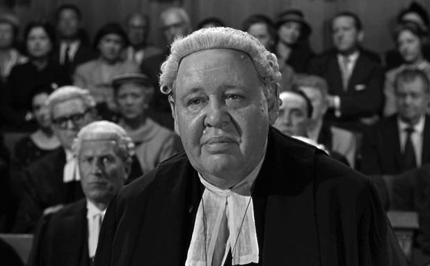 Charles Laughton dans le film de procès Witness for prosecution (Témoin à charge, 1957) de Billy Wilder