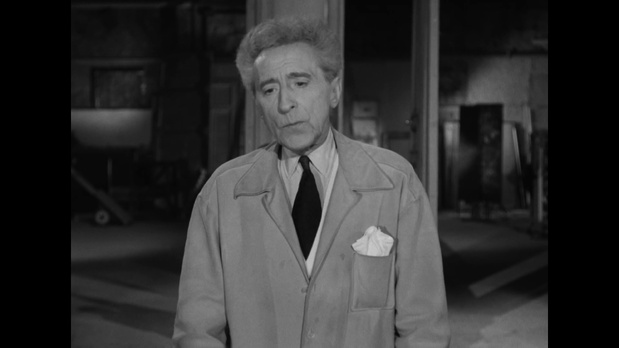 Jean Cocteau dans son propre film expérimental Le testament d'Orphée (1960) de Jean Cocteau