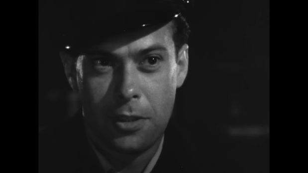 Ross Elliott dans le film noir Woman on the run (Dans l'ombre de San Francisco, 1950) de Norman Foster