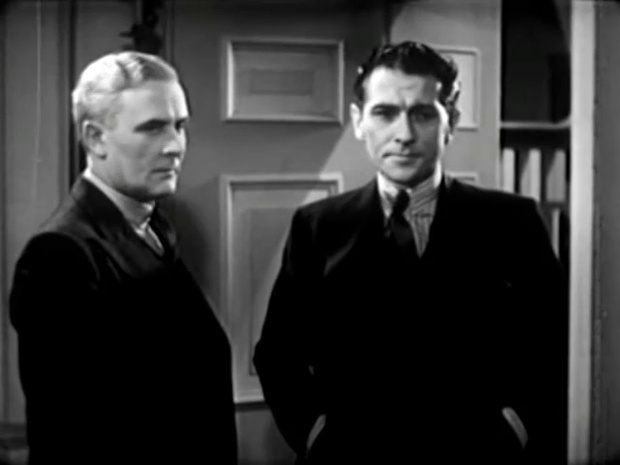 Ian Fleming et Reginald Tate dans le film à mystère The riverside murder (1935) d'Albert Parker Ian Fleming et Reginald Tate dans le film à mystère The riverside murder (1935) d'Albert Parker