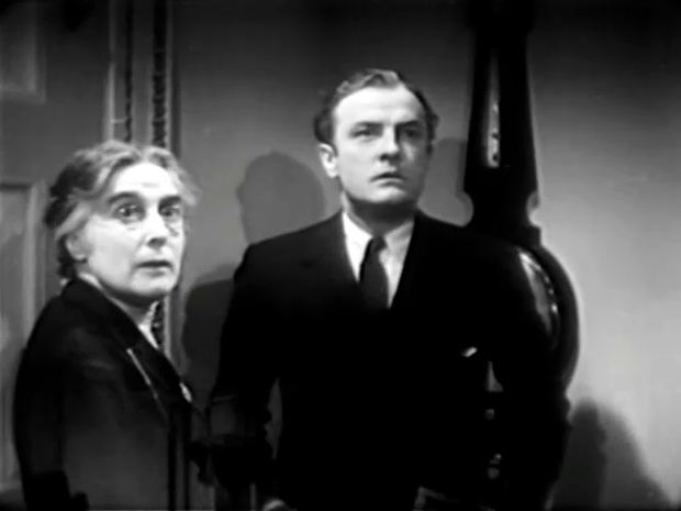 Basil Sydney et Zoë Davis dans le film policier anglais The riverside murder (1935) d'Albert Parker Basil Sydney et Zoë Davis dans le film policier anglais The riverside murder (1935) d'Albert Parker