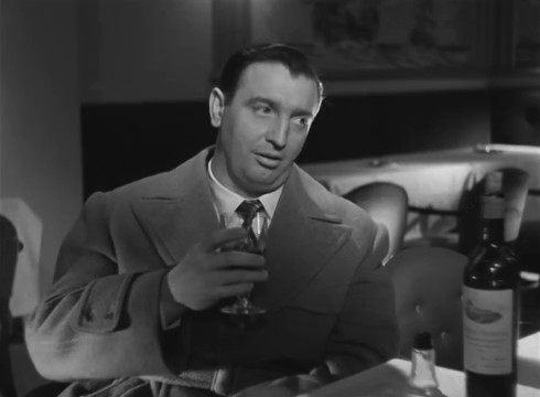 Albert Rémy dans le film de gangsters Razzia sur la chnouf (1955) de Henri Decoin Albert Rémy dans le film de gangsters Razzia sur la chnouf (1955) de Henri Decoin