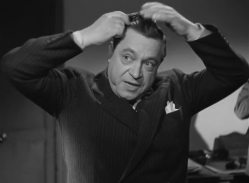 Paul Frankeur dans le film policier Razzia sur la chnouf (1955) de Henri Decoin Paul Frankeur dans le film policier Razzia sur la chnouf (1955) de Henri Decoin