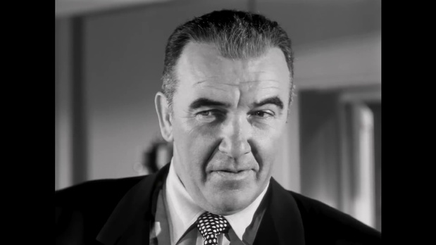 Le comédien Preston Foster dans le film policier Kansas City Confidential (Le quatrième homme, 1952) de Phil Karlson