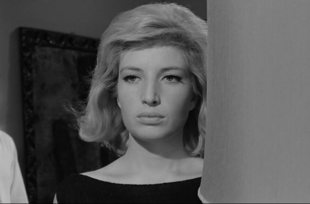 Monica Vitti dans L'eclisse (L'éclipse, 1962) de Michelangelo Antonioni