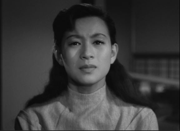 L'actrice Mie Kitahara dans la comédie familiale 月は上りぬ (La lune s'est levée, 1955) de 田中 絹代 (Kinuyo Tanaka)