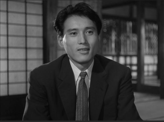 Le comédien Kô Mishima dans la comédie familiale japonaise 月は上りぬ (La lune s'est levée, 1955) de 田中 絹代 (Kinuyo Tanaka)
