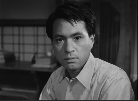 Shôji Yasui dans la comédie sentimentale 月は上りぬ (La lune s'est levée, 1955) de 田中 絹代 (Kinuyo Tanaka)