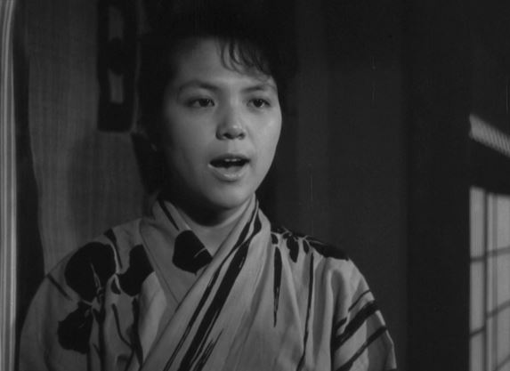 L'actrice Miki Odagiri dans la comédie familiale 月は上りぬ (La lune s'est levée, 1955) de 田中 絹代 (Kinuyo Tanaka)