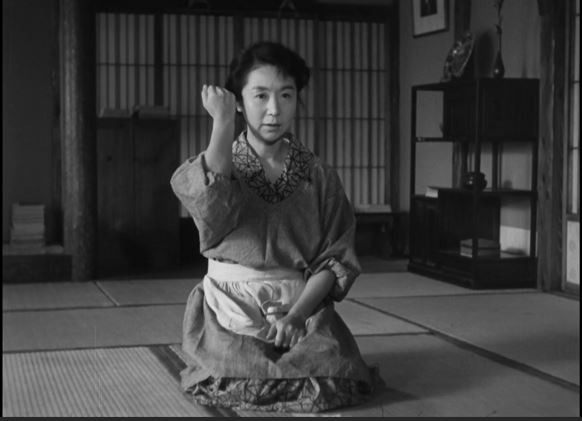 Kinuyo Tanaka dans son propre film 月は上りぬ (La lune s'est levée, 1955)