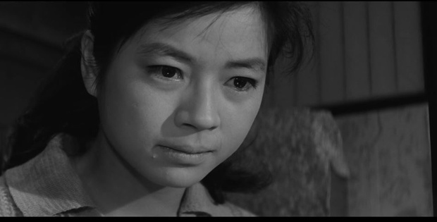 Chisako Hara dans le film japonais 女ばかりの夜 (La nuit des femmes, 1961) de 田中 絹代 (Kinuyo Tanaka) Chisako Hara dans le film japonais 女ばかりの夜 (La nuit des femmes, 1961) de 田中 絹代 (Kinuyo Tanaka)
