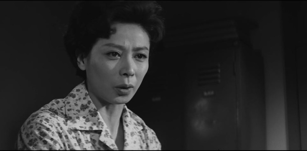 Chikage Awashima dans le film de femmes japonais 女ばかりの夜 (La nuit des femmes, 1961) de 田中 絹代 (Kinuyo Tanaka)