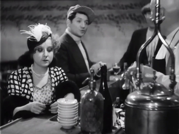 Mireille et Paul Azaïs dans le film musical Son plus bel exploit (1932) d'André E. Chotin