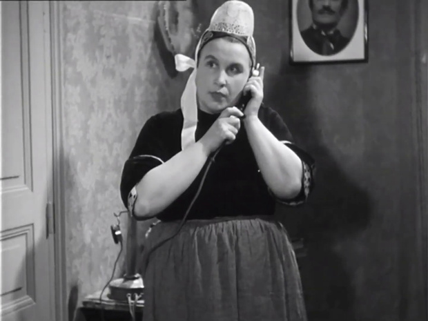 Jannick Leonneck dans le film musical Son plus bel exploit (1932) d'André E. Chotin Jannick Leonneck dans le film musical Son plus bel exploit (1932) d'André E. Chotin