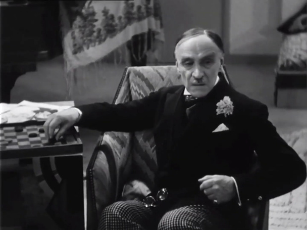 Gildès dans le film musical français Son plus bel exploit (1932) d'André E. Chotin Gildès dans le film musical français Son plus bel exploit (1932) d'André E. Chotin
