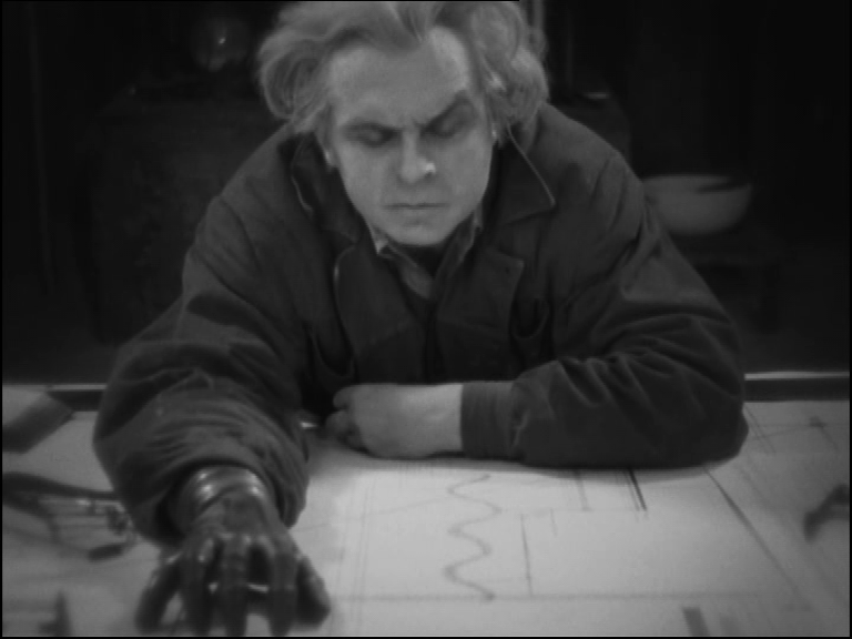 Rudolf Klein-Rogge dans le film muet de science-fiction Metropolis (1927) de Fritz Lang