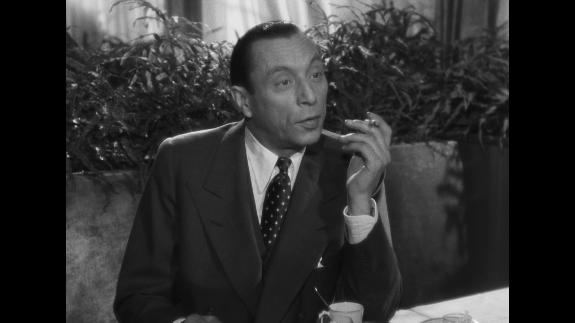 Louis Jouvet dans le mélodrame Les amoureux sont seuls au monde (1948) de Henri Decoin