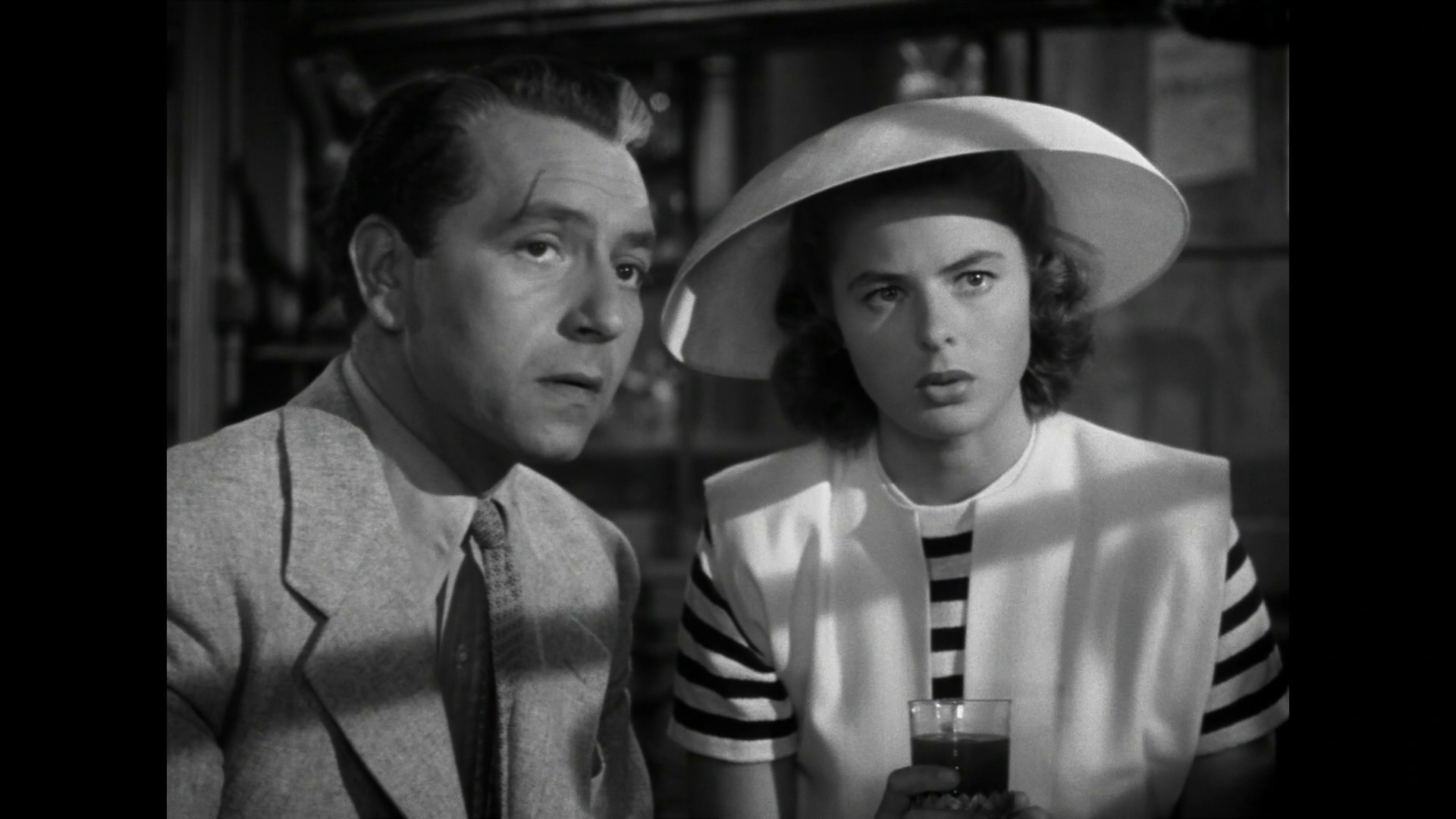 Ingrid Bergman et Paul Henreid dans Casablanca (1942) de Michael Curtiz