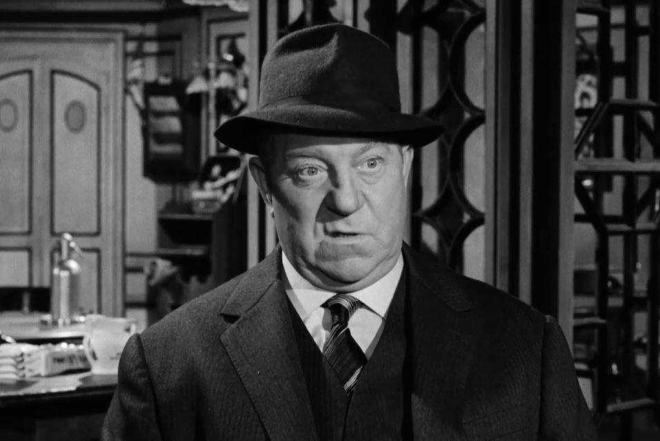 Jean Gabin dans le film policier français Maigret voit rouge (1963) de Gilles Grangier