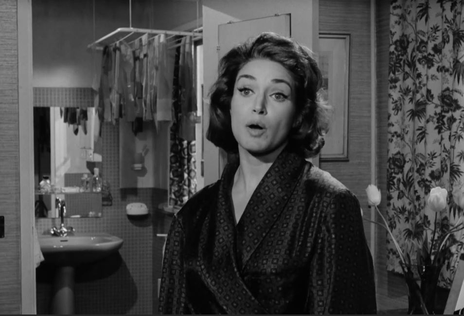 Françoise Fabian dans le film policier Maigret voit rouge (1963) de Gilles Grangier