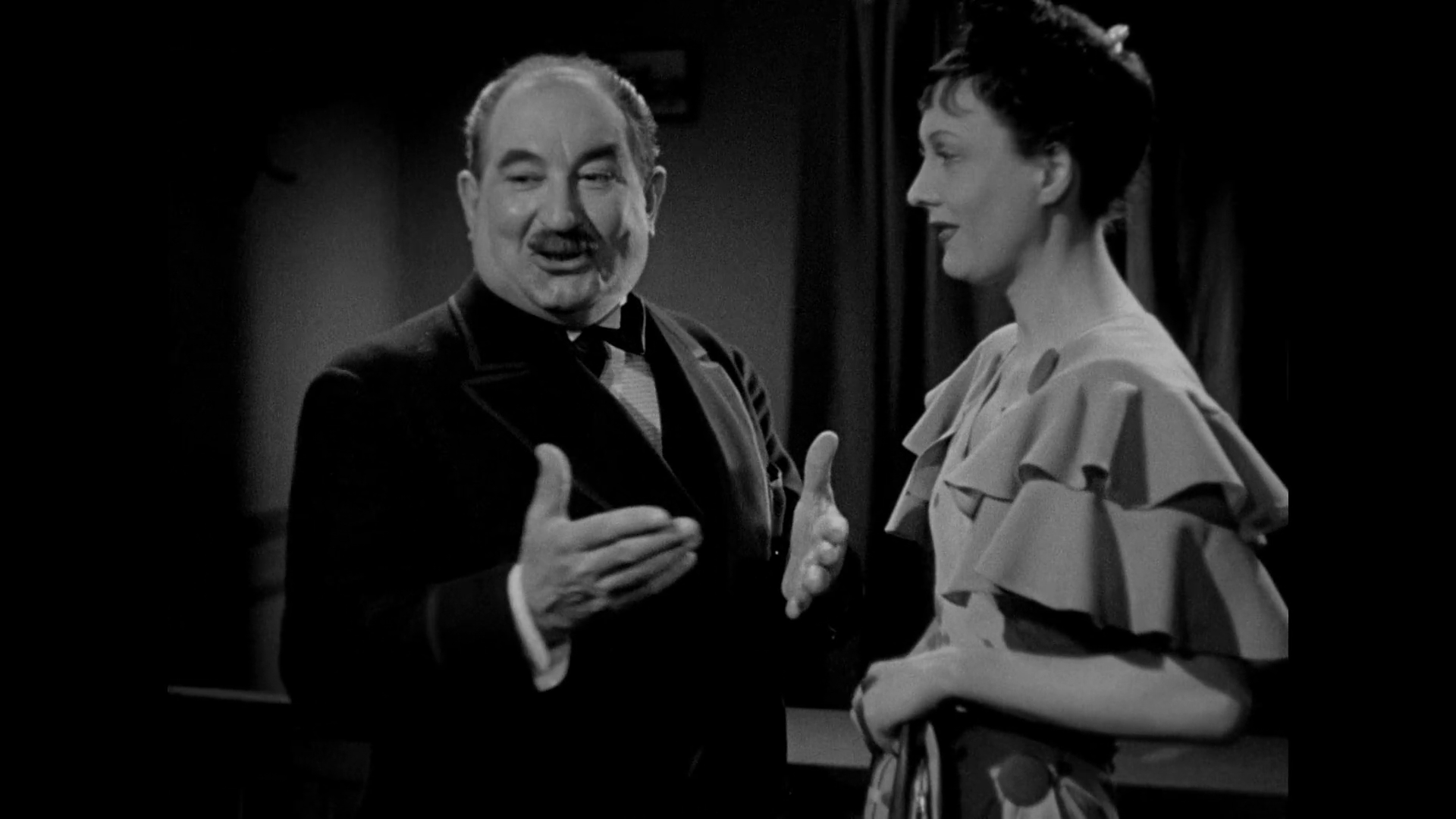 Marcel Vallée et Arletty dans la comédie Fric-frac (1939) de Maurice Lehmann