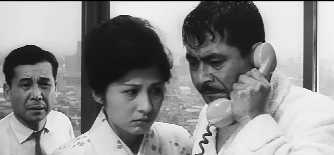 Yutaka Sada et Kyoko Kagawa dans 天国と地獄  (Entre le ciel et l'enfer, 1963) de 黒澤 明 (Akira Kurosawa)